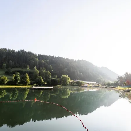 Am Badesee Апартаменты *